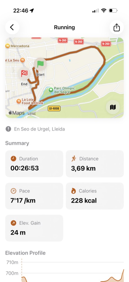 Workout detail view showing route on map with stats: distance, pace, calories, and elevation